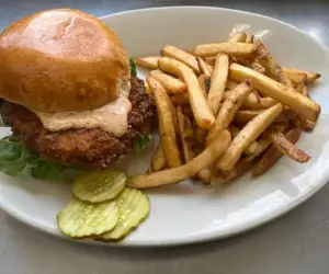  THE CRUNCHY CRAB SANDWICH 